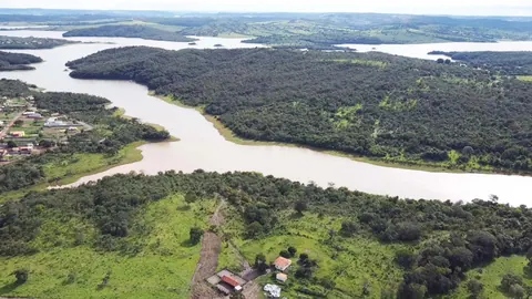 Lago Corumbá IV